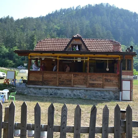 Drinski Dragulj 度假居